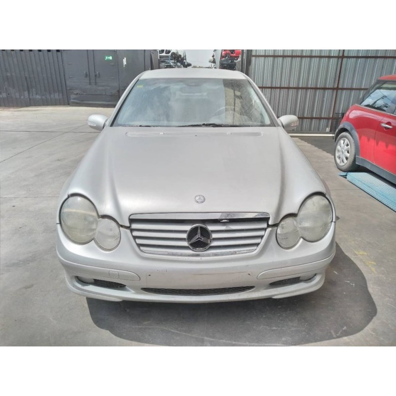 mercedes-benz clase c (w203) sportcoupe del año 2001