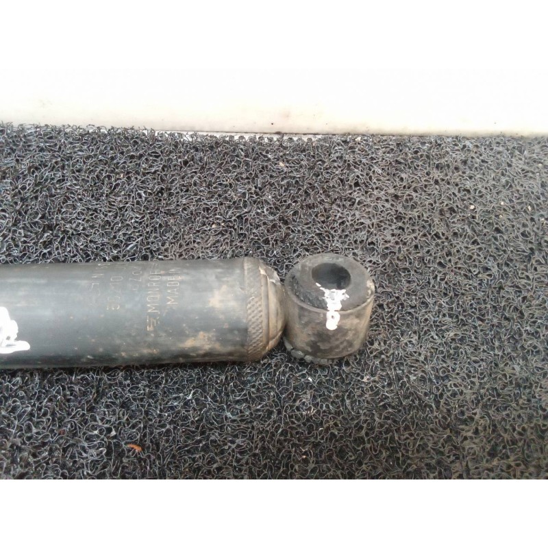 Recambio de amortiguador trasero izquierdo para nissan serena (c23m) 2.3 lx diesel referencia OEM IAM 2