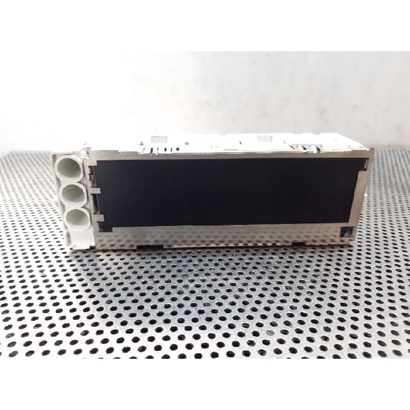 Recambio de pantalla multifuncion para renault megane iii berlina 5 p dynamique referencia OEM IAM 280346458RA  