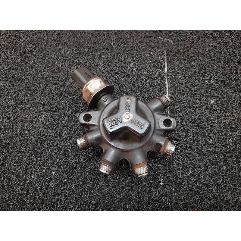 Recambio de rampa inyectora para ford transit connect (tc7) furgón largo (2006) referencia OEM IAM 4M5Q9D280DB  