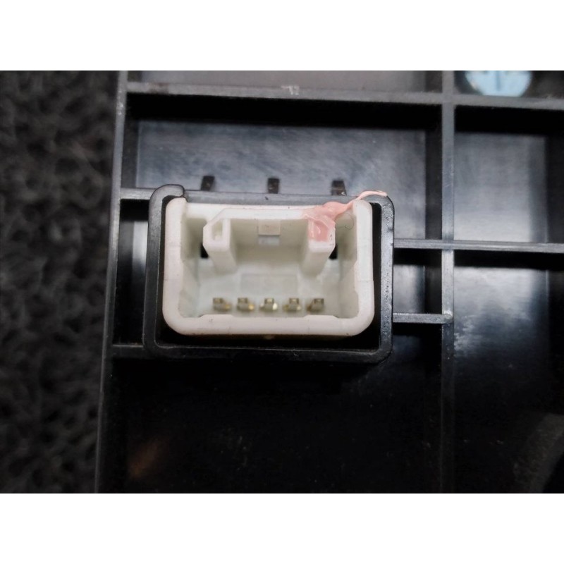 Recambio de mando climatizador para toyota yaris ts referencia OEM IAM 559000D280 - Rojo 2