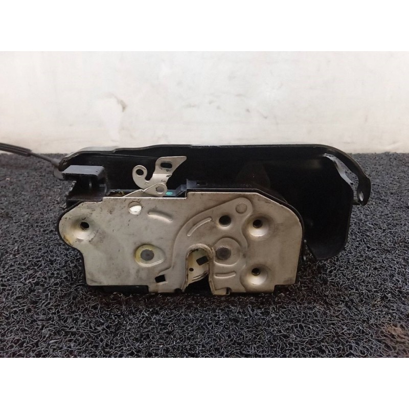 Recambio de cerradura puerta delantera izquierda para ford b-max titanium referencia OEM IAM AV1AR21813CC  