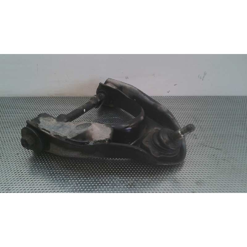 Recambio de brazo suspension superior delantero derecho para nissan terrano/terrano.ii (r20) 2.7 turbodiesel referencia OEM IAM 