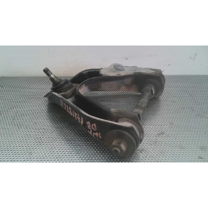 Recambio de brazo suspension superior delantero derecho para nissan terrano/terrano.ii (r20) 2.7 turbodiesel referencia OEM IAM 2