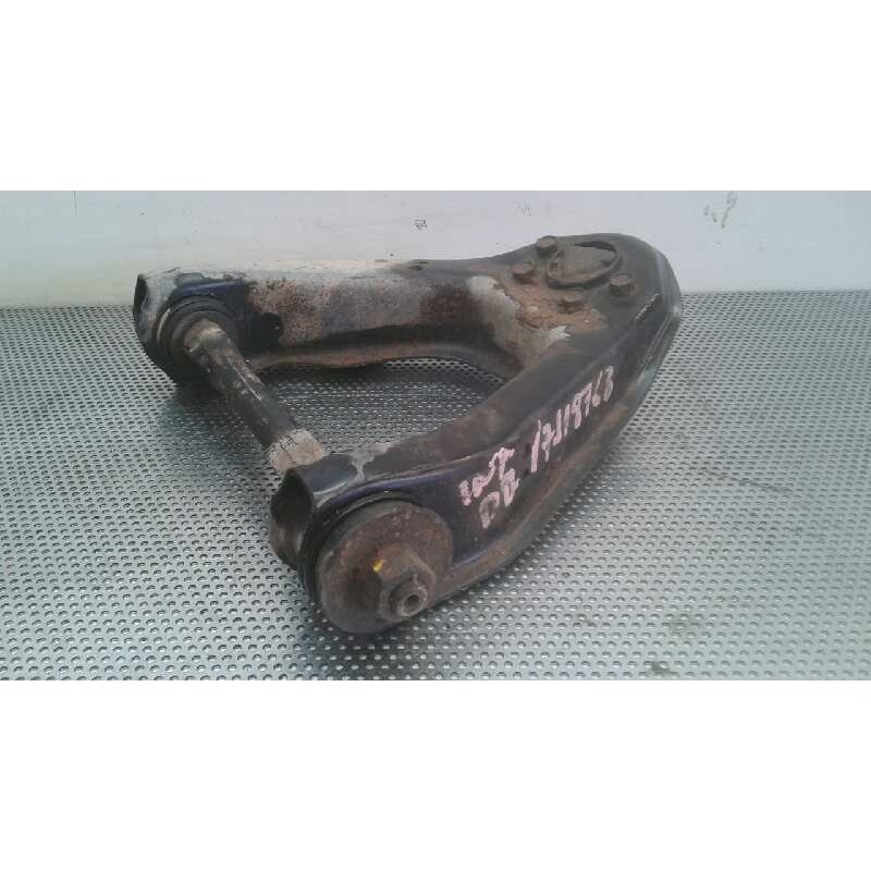 Recambio de brazo suspension superior delantero derecho para nissan terrano/terrano.ii (r20) 2.7 turbodiesel referencia OEM IAM 3