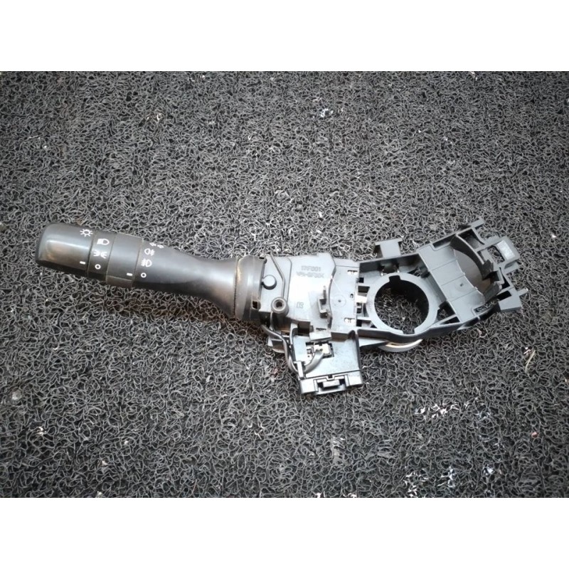 Recambio de mando luces para toyota yaris ts referencia OEM IAM 17F5720D81  