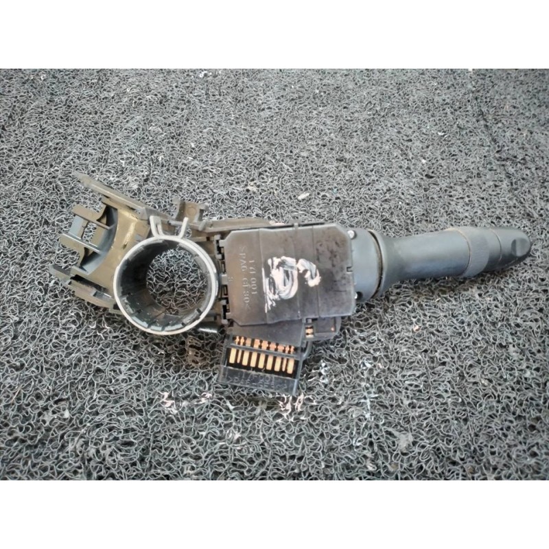 Recambio de mando luces para toyota yaris ts referencia OEM IAM 17F5720D81 - Rojo 3
