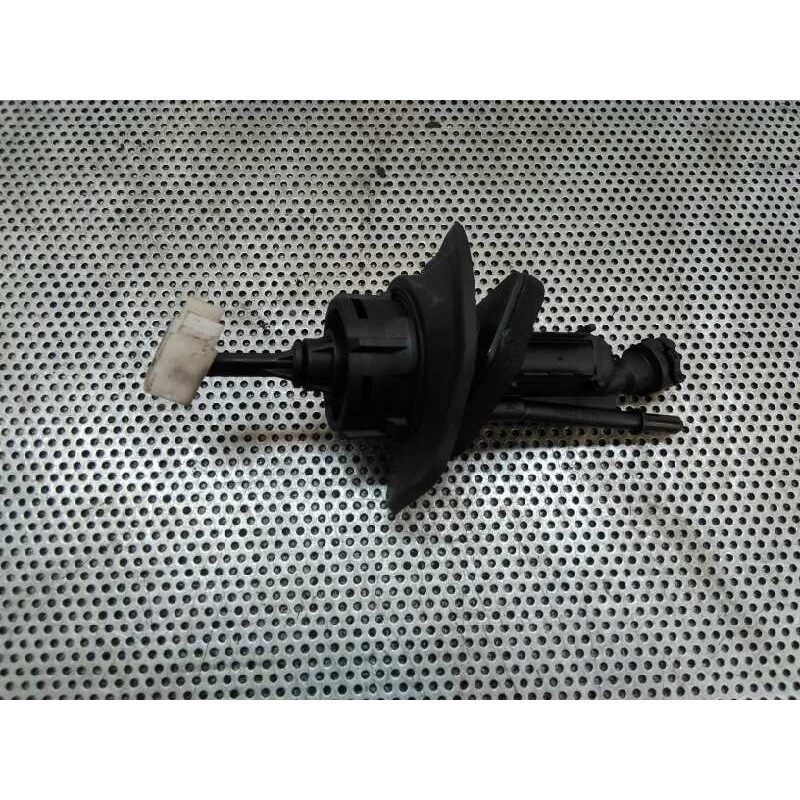 Recambio de bomba embrague para ford focus lim. (cb4) titanium referencia OEM IAM   