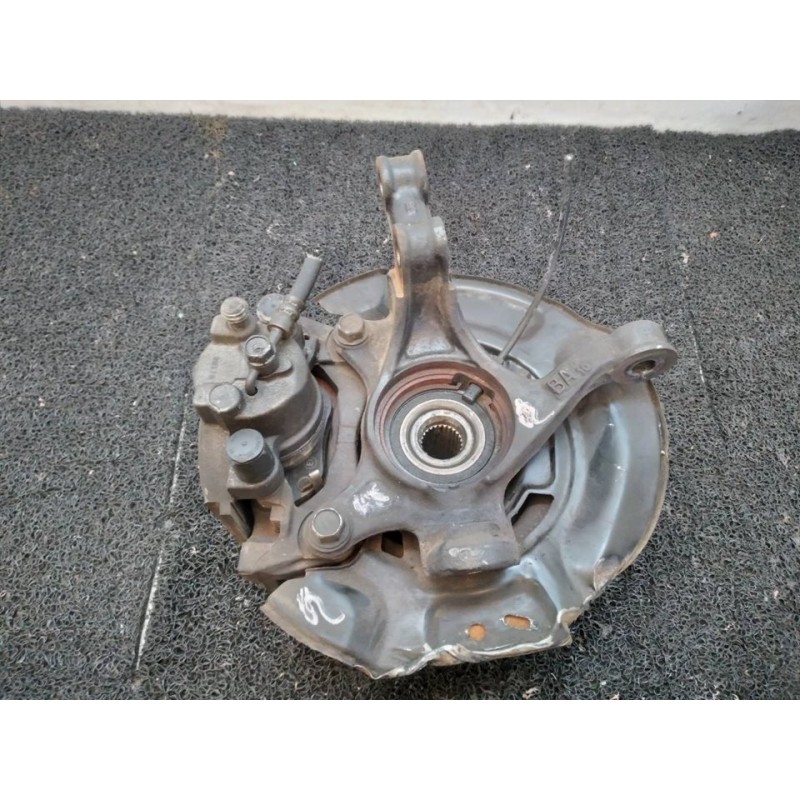 Recambio de mangueta delantera derecha para toyota yaris ts referencia OEM IAM - Rojo 3