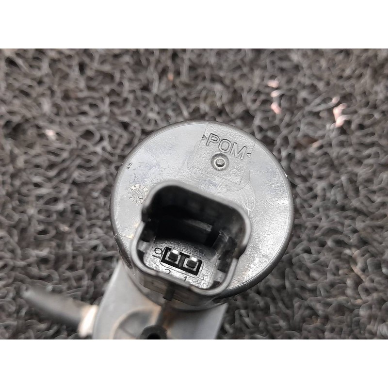 Recambio de bomba limpia para peugeot 3008 allure referencia OEM IAM 9813363380 98371600 2