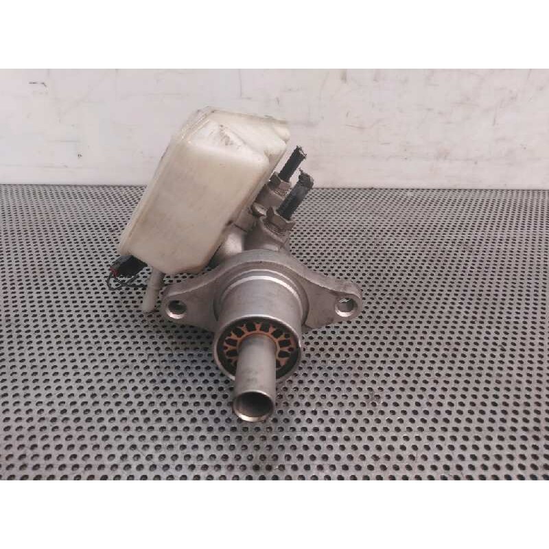 Recambio de bomba freno para ford focus lim. (cb4) titanium referencia OEM IAM XW2509 - Blanco 2