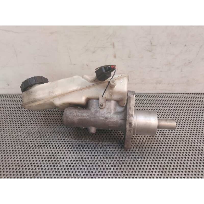 Recambio de bomba freno para ford focus lim. (cb4) titanium referencia OEM IAM XW2509 - Blanco 3
