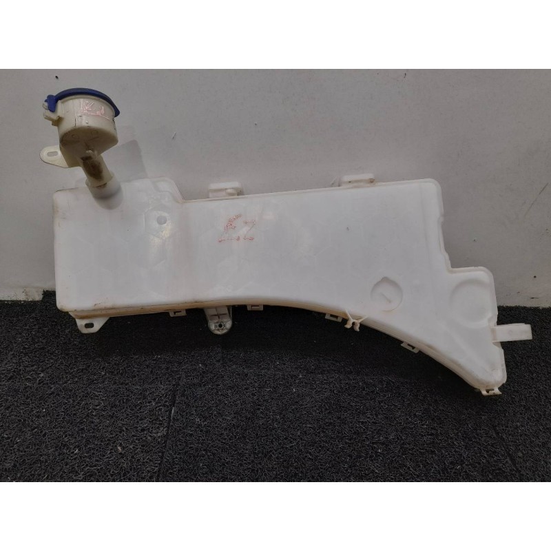 Recambio de deposito limpia para peugeot 3008 allure referencia OEM IAM 9826400780 9810819180 