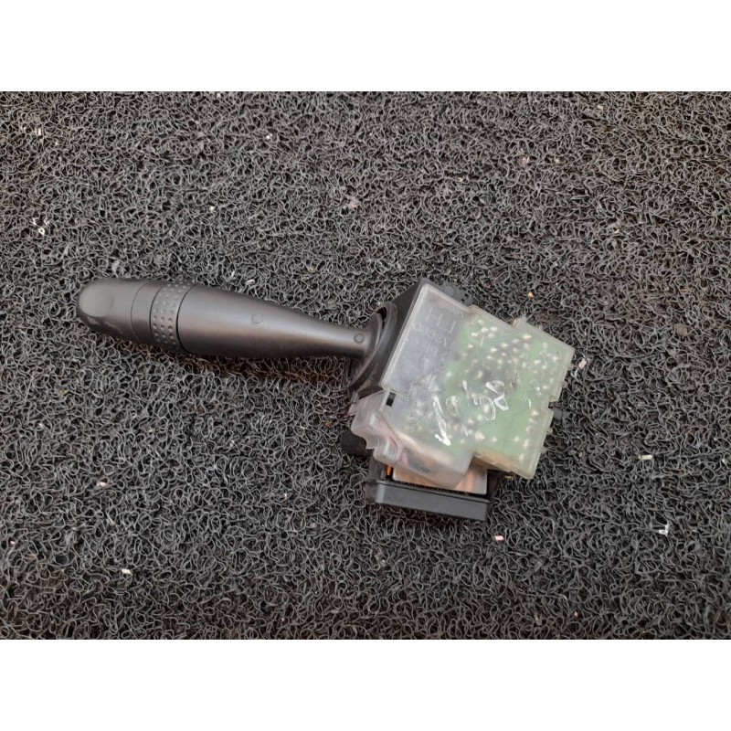Recambio de mando limpia para toyota corolla (e12) 1.8 t sport berlina referencia OEM IAM 02290 - Rojo 5