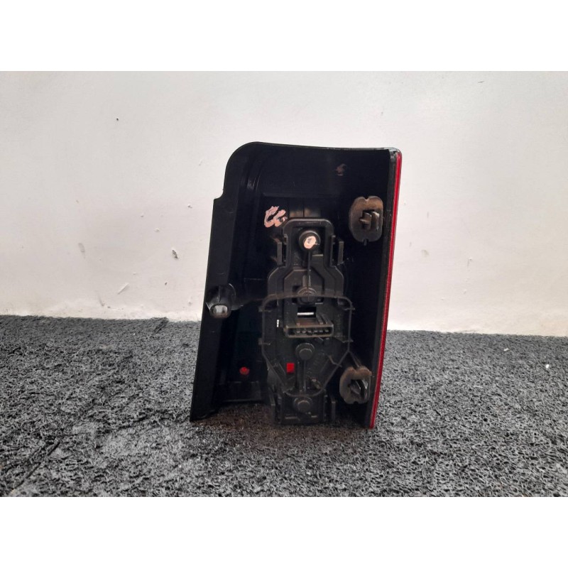 Recambio de piloto trasero izquierdo para peugeot partner (s2) combiespace referencia OEM IAM - Blanco 2