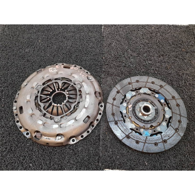 Recambio de kit embrague para opel zafira b enjoy referencia OEM IAM 324039410  LUK