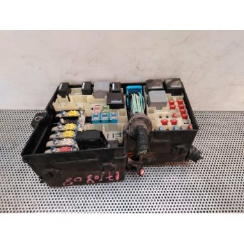 CAJA RELES / FUSIBLES 3M5T14A067BC 8M5T14K733KHC 3M5T14A142AB