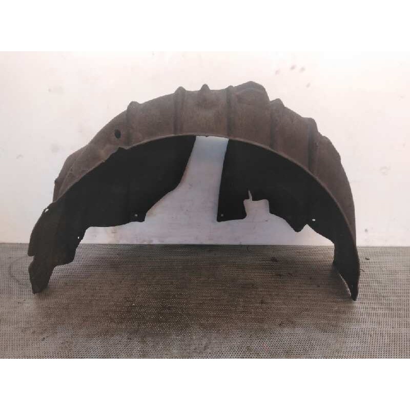 Recambio de paso rueda plastico trasero izquierdo para audi a3 (8p) 1.9 tdi referencia OEM IAM   