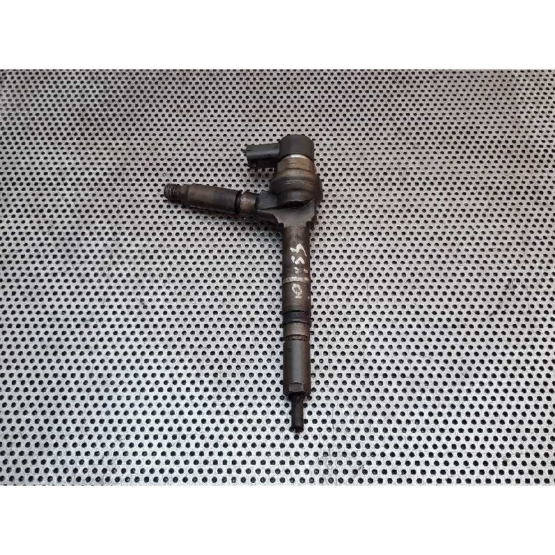 Recambio de inyector para opel astra h berlina elegance referencia OEM IAM 0445110174  