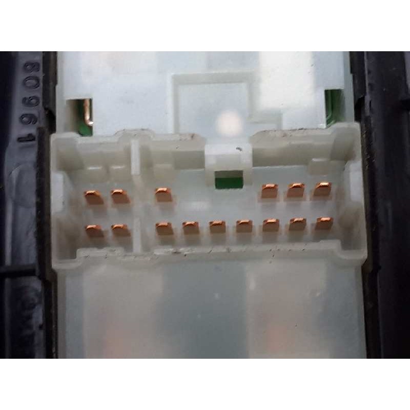 Recambio de mando elevalunas delantero izquierdo para nissan almera (n16/e) line up referencia OEM IAM - Gris 3