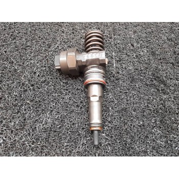 INYECTOR 0414720015 038130073J BOSCH