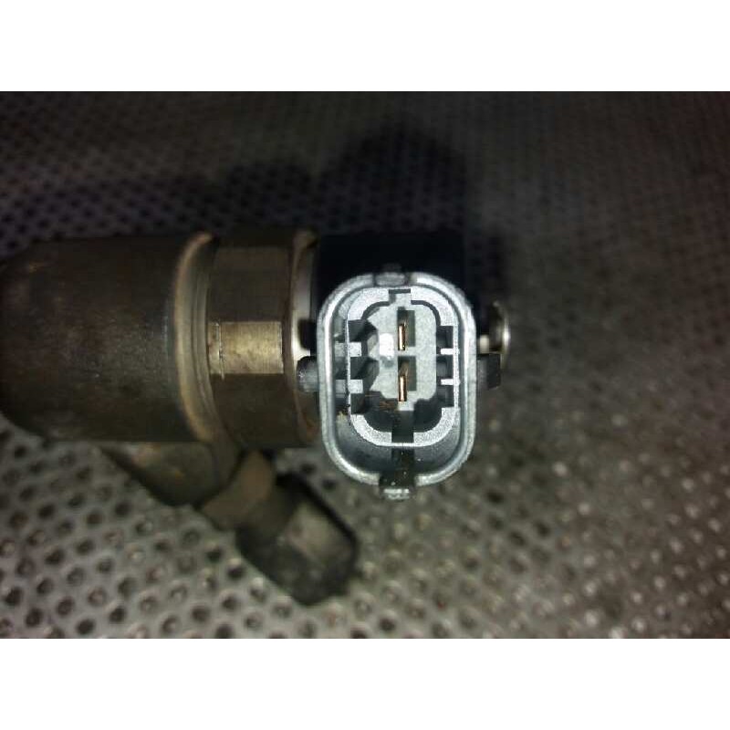 Recambio de inyector para opel meriva enjoy referencia OEM IAM 0445110083  BOSCH 2