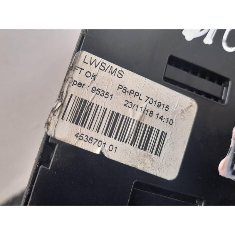Recambio de caja reles / fusibles para peugeot 3008 allure referencia OEM IAM 453670101 3