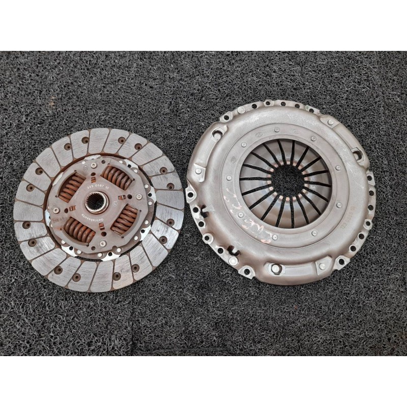 Recambio de kit embrague para skoda fabia (6y2/6y3) comfort line referencia OEM IAM 323056710  LUK