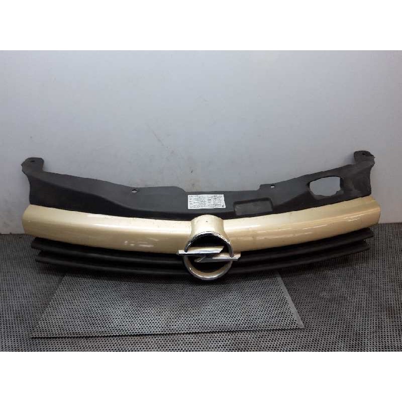 Recambio de rejilla delantera para opel astra h berlina elegance referencia OEM IAM 2