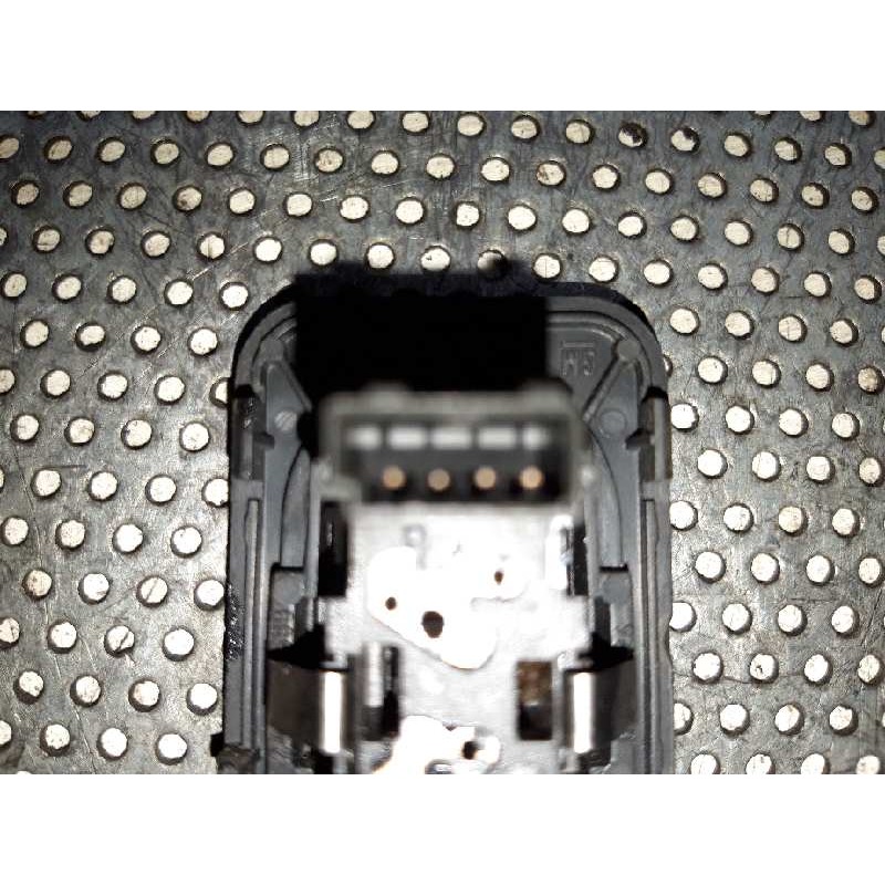 Recambio de mando elevalunas delantero derecho para opel combo (corsa c) familiar referencia OEM IAM - Gris 2