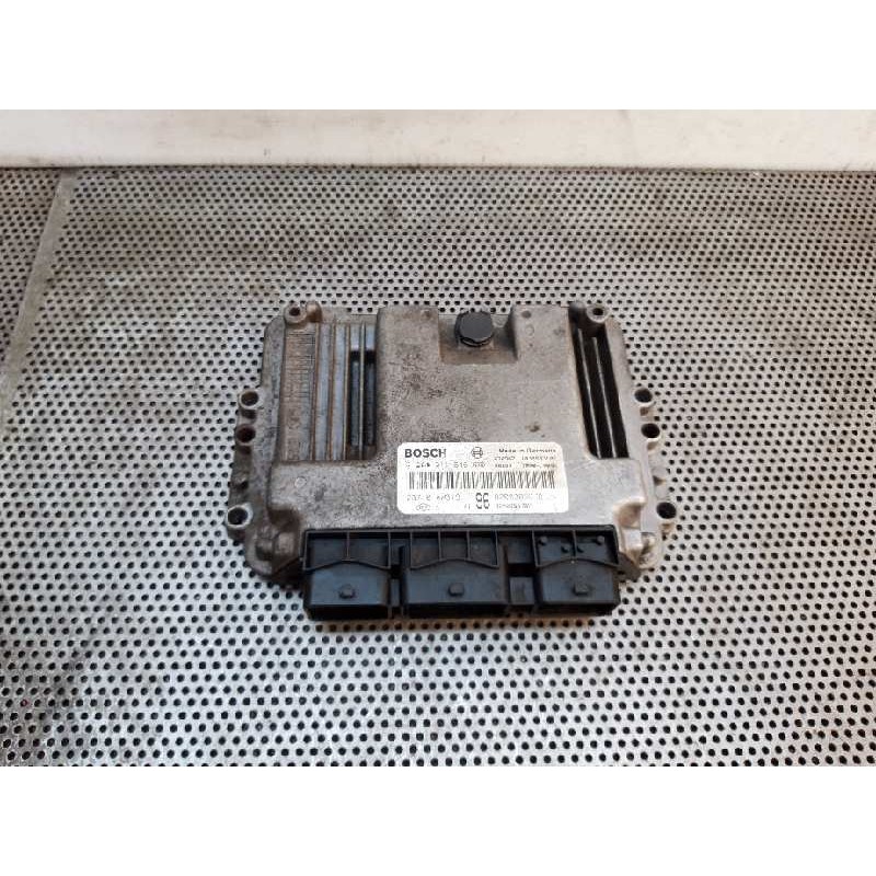 Recambio de centralita motor uce para nissan primera berlina (p12) acenta referencia OEM IAM 8200305678 8200355797 BOSCH