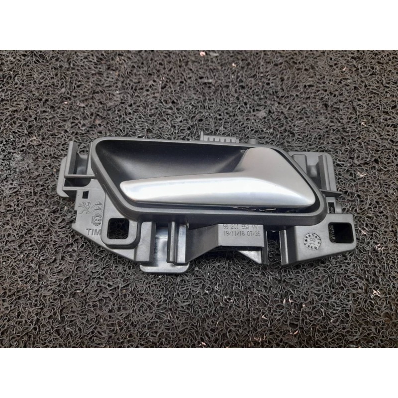 Recambio de maneta interior trasera derecha para peugeot 3008 allure referencia OEM IAM 98201552W  