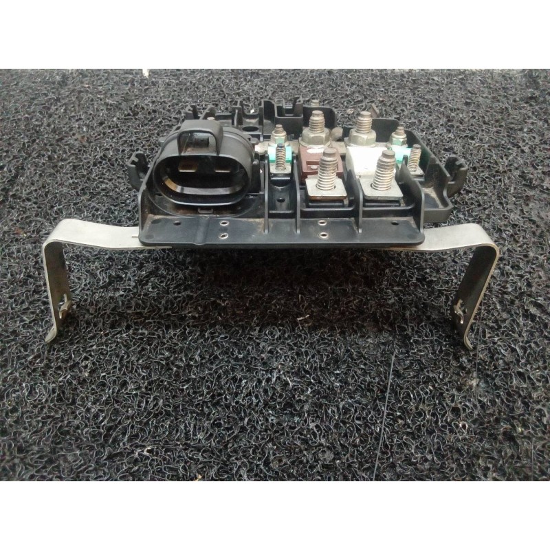 Recambio de caja reles / fusibles para renault kangoo furgón confort referencia OEM IAM - Blanco 2