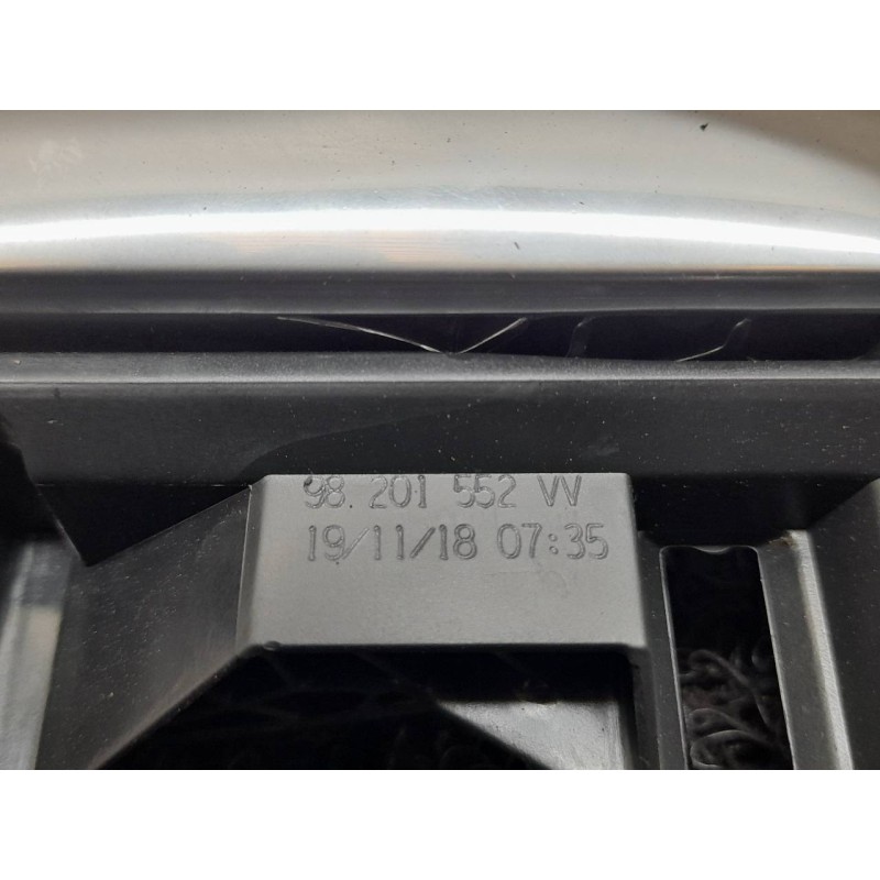 Recambio de maneta interior trasera derecha para peugeot 3008 allure referencia OEM IAM 98201552W 2