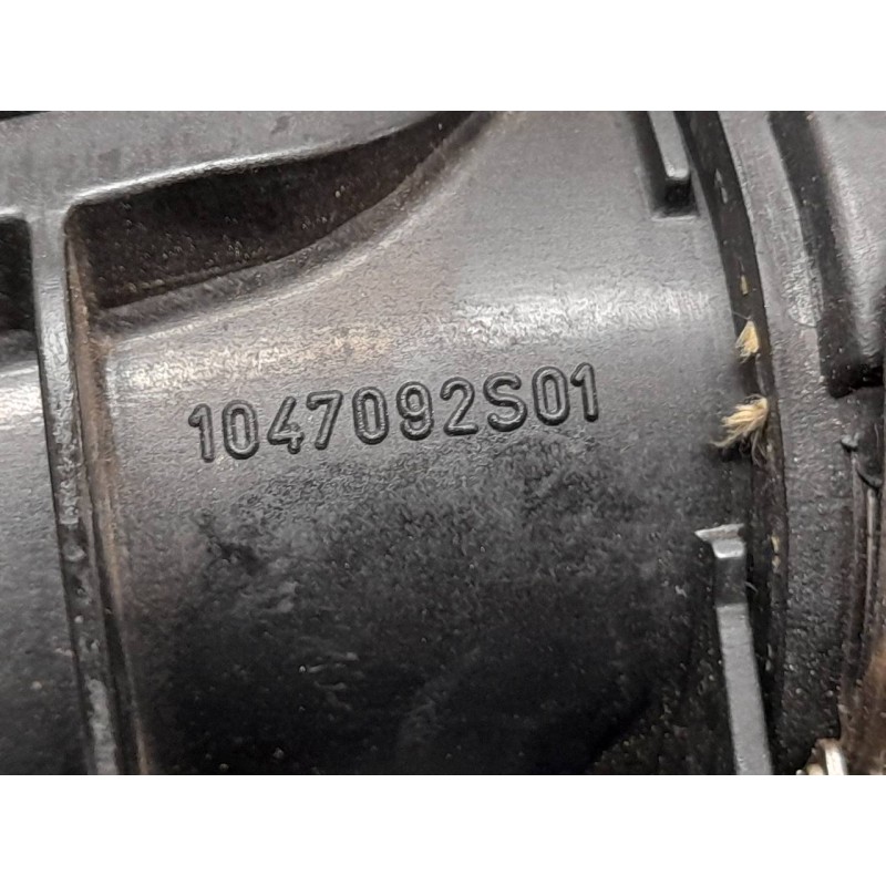 Recambio de colector admision para ford focus turn. (cb8) trend referencia OEM IAM 1047092S01 CM5G9424ED - Negro 4
