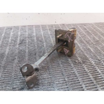 RETENEDOR PUERTA DELANTERA IZQUIERDA 