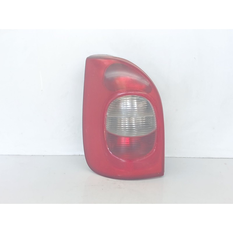 Recambio de piloto trasero izquierdo para citroën xsara picasso (n68) 2.0 hdi referencia OEM IAM 89300250  