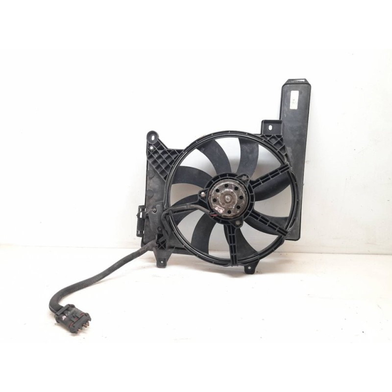 Recambio de electroventilador para opel meriva cosmo referencia OEM IAM 52406448  GATE - Negro 2
