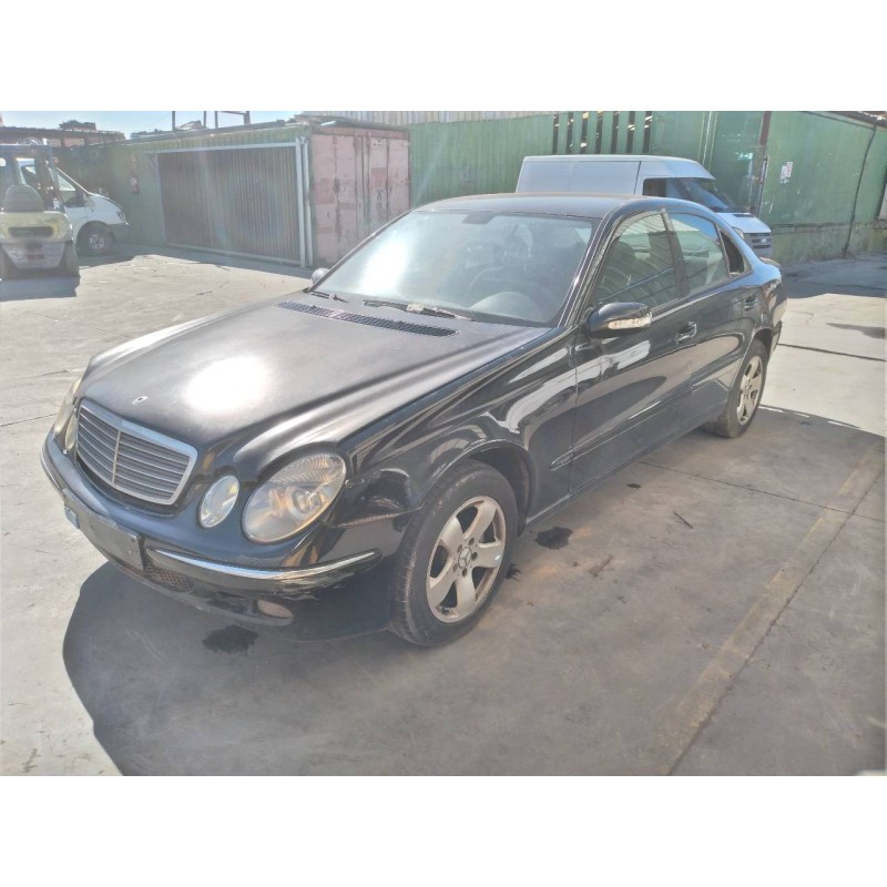 mercedes-benz clase e (w211) berlina del año 2007