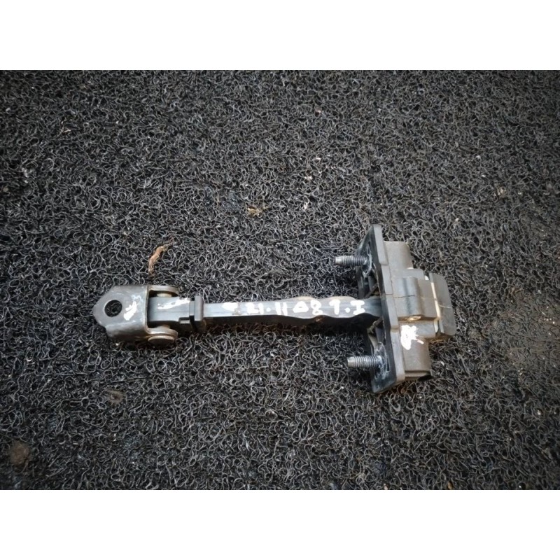 Recambio de retenedor puerta trasera izquierda para peugeot 3008 allure referencia OEM IAM   