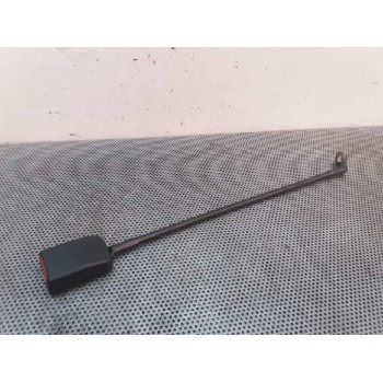 ENGANCHE CINTURON DELANTERO IZQUIERDO 
