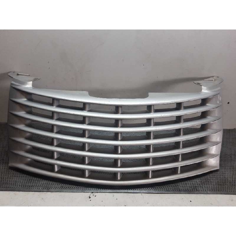 Recambio de rejilla delantera para chrysler pt cruiser (pt) 2.0 limited referencia OEM IAM   