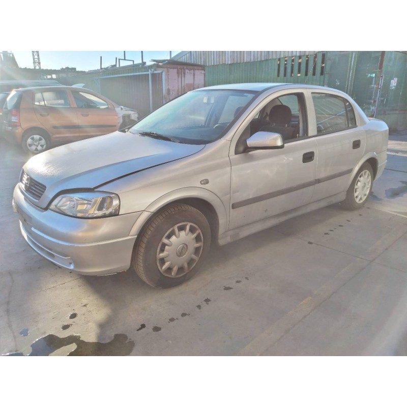 opel astra g berlina del año 1999
