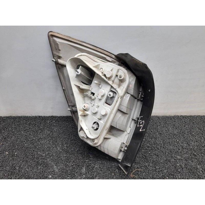 Recambio de piloto trasero derecho para opel astra h caravan enjoy referencia OEM IAM 13223674 - Gris 3