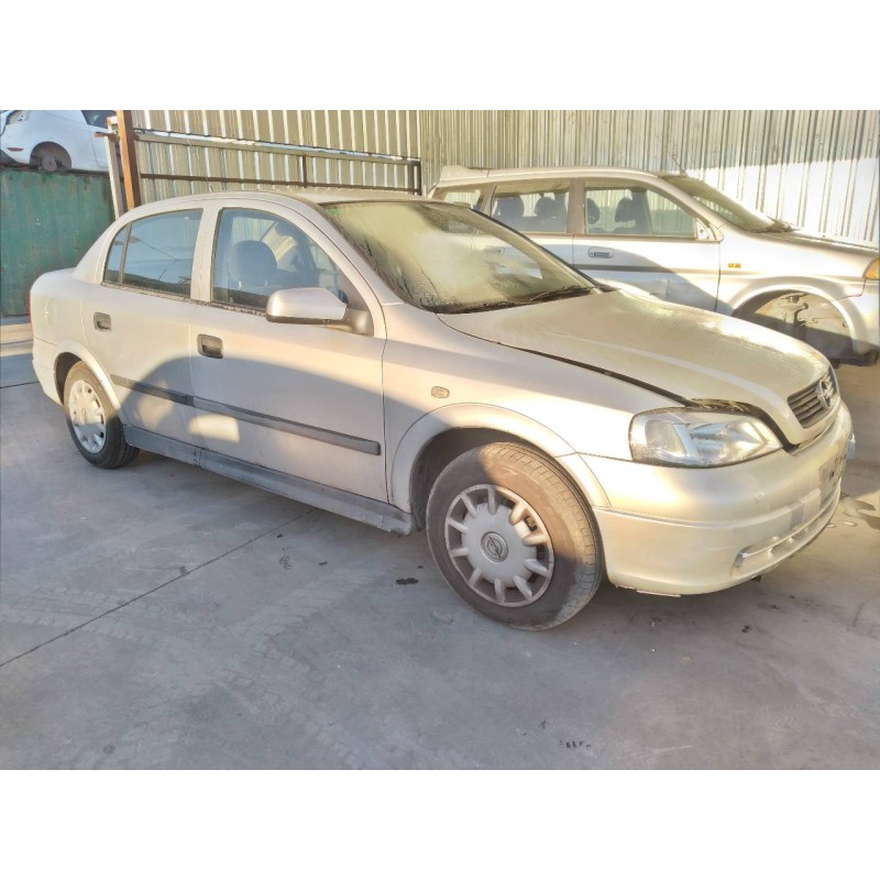 opel astra g berlina del año 1999