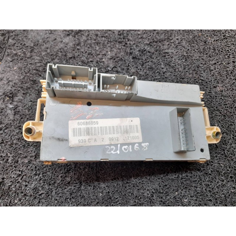 Recambio de caja reles / fusibles para alfa romeo brera (177) 2.2 jts 16v selective sky view referencia OEM IAM 60694593 5012027 2