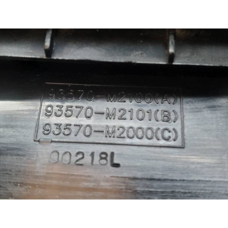 Recambio de mando elevalunas delantero izquierdo para mitsubishi santamo (hyundai) santamo confort referencia OEM IAM 93570M2100 2