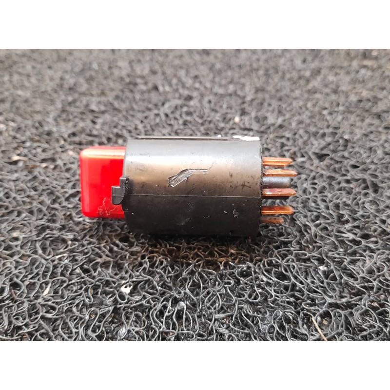 Recambio de warning para opel kadett d sr berlina referencia OEM IAM 90069102 3