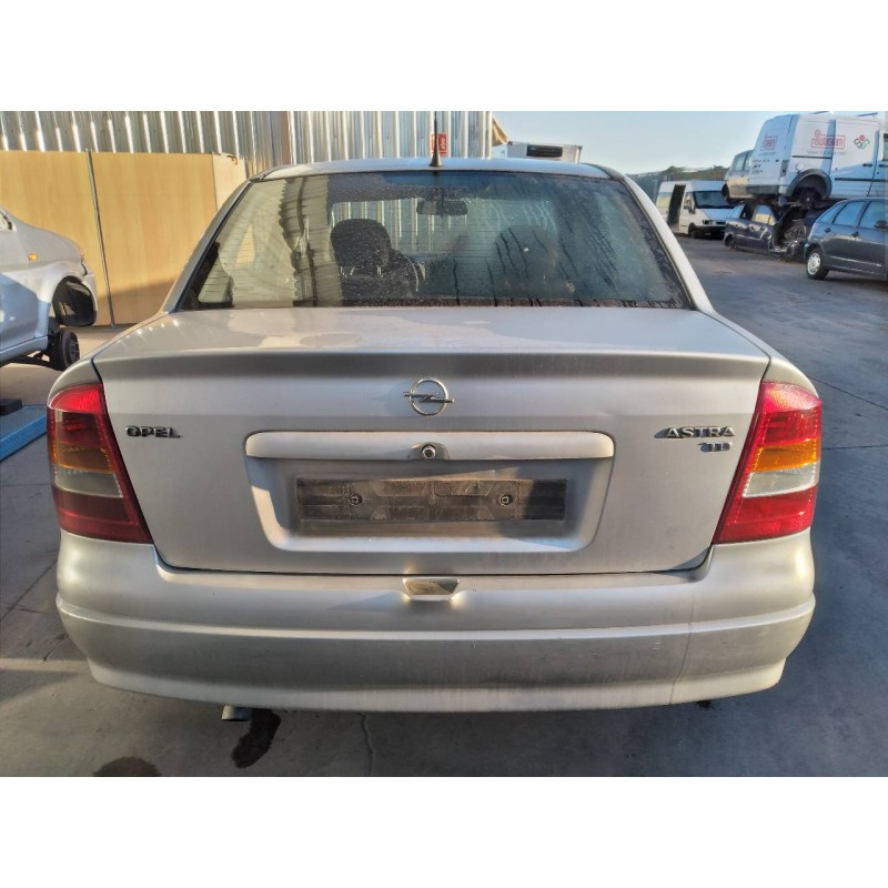 opel astra g berlina del año 1999
