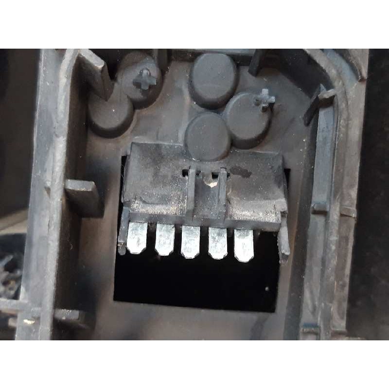 Recambio de piloto trasero izquierdo para opel meriva enjoy referencia OEM IAM 2